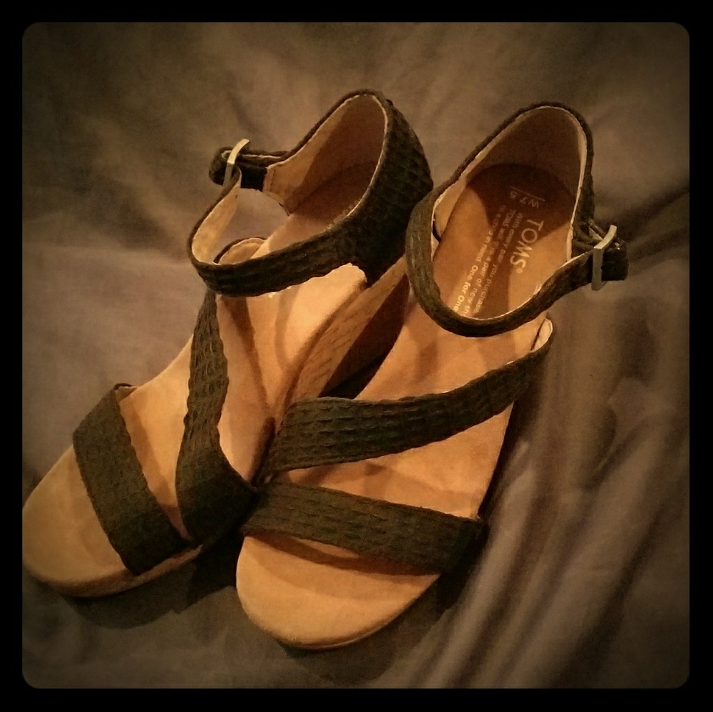 Toms espadrille sandals